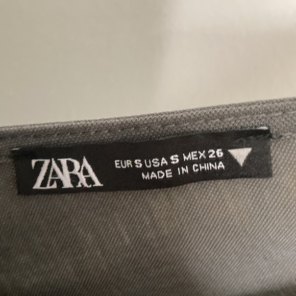 🔥SOLD🔥 Zara romper🌚 - Picture 3 of 3